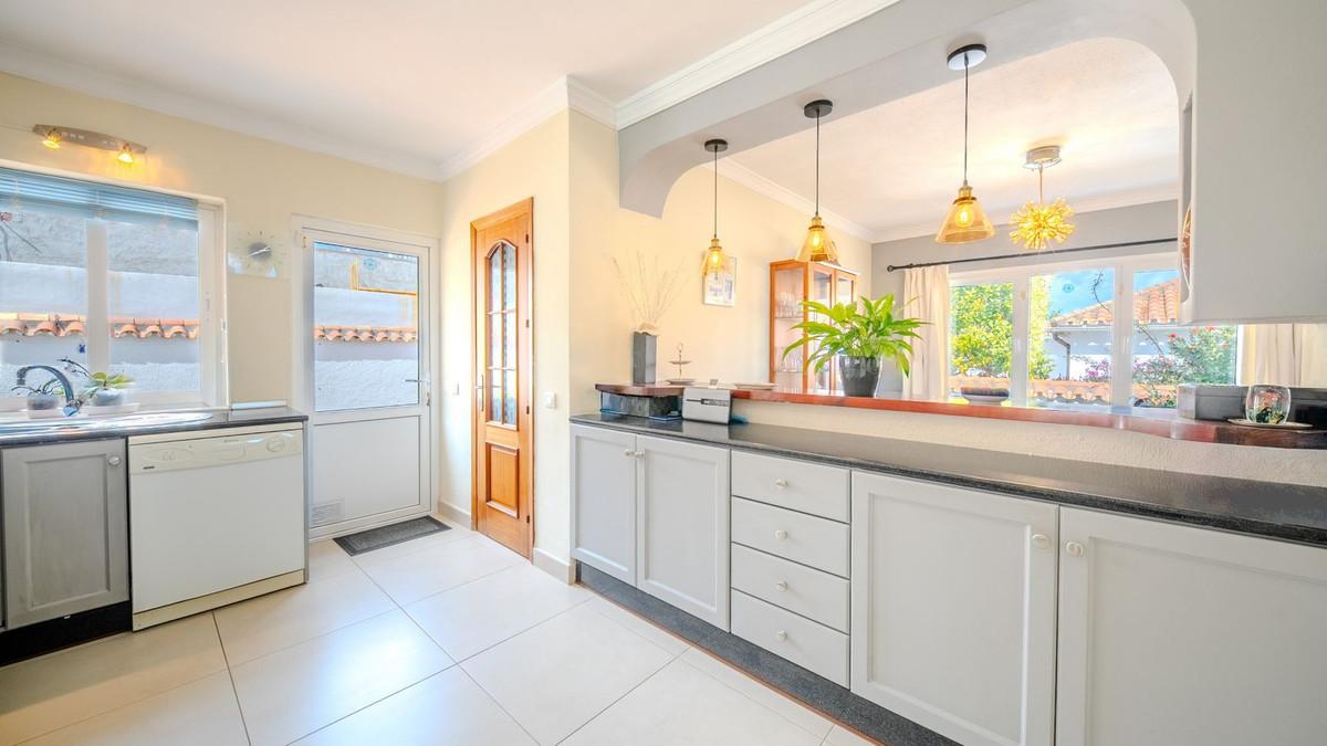 Villa for Sale in Manilva