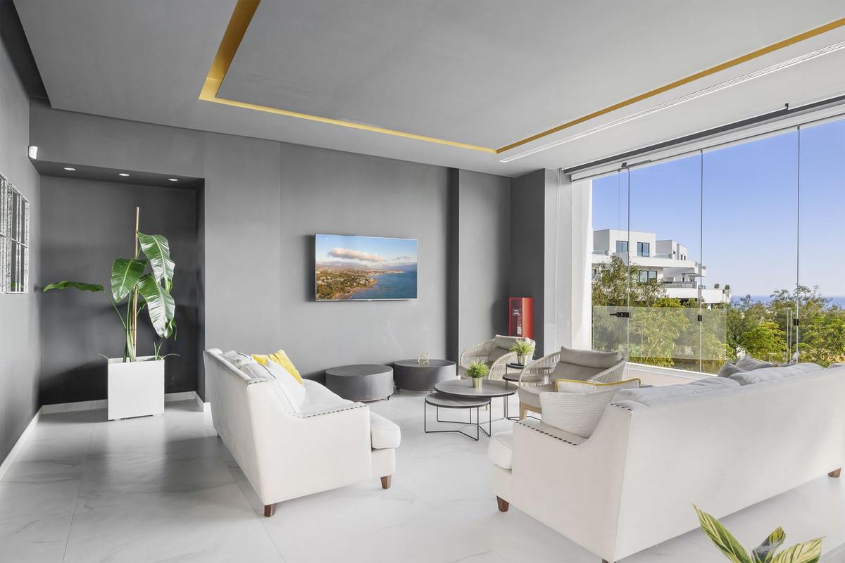 Villa for Sale in Benalmádena