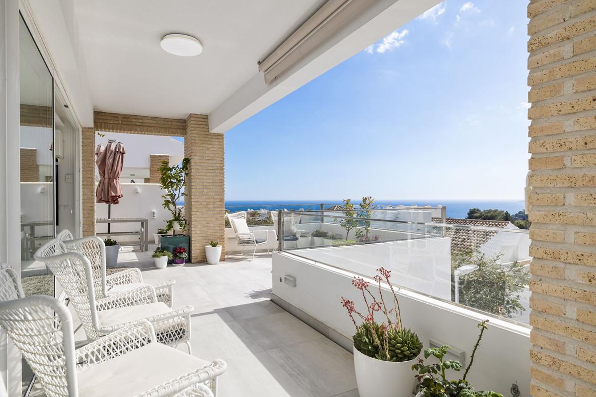 Villa for Sale in Benalmádena