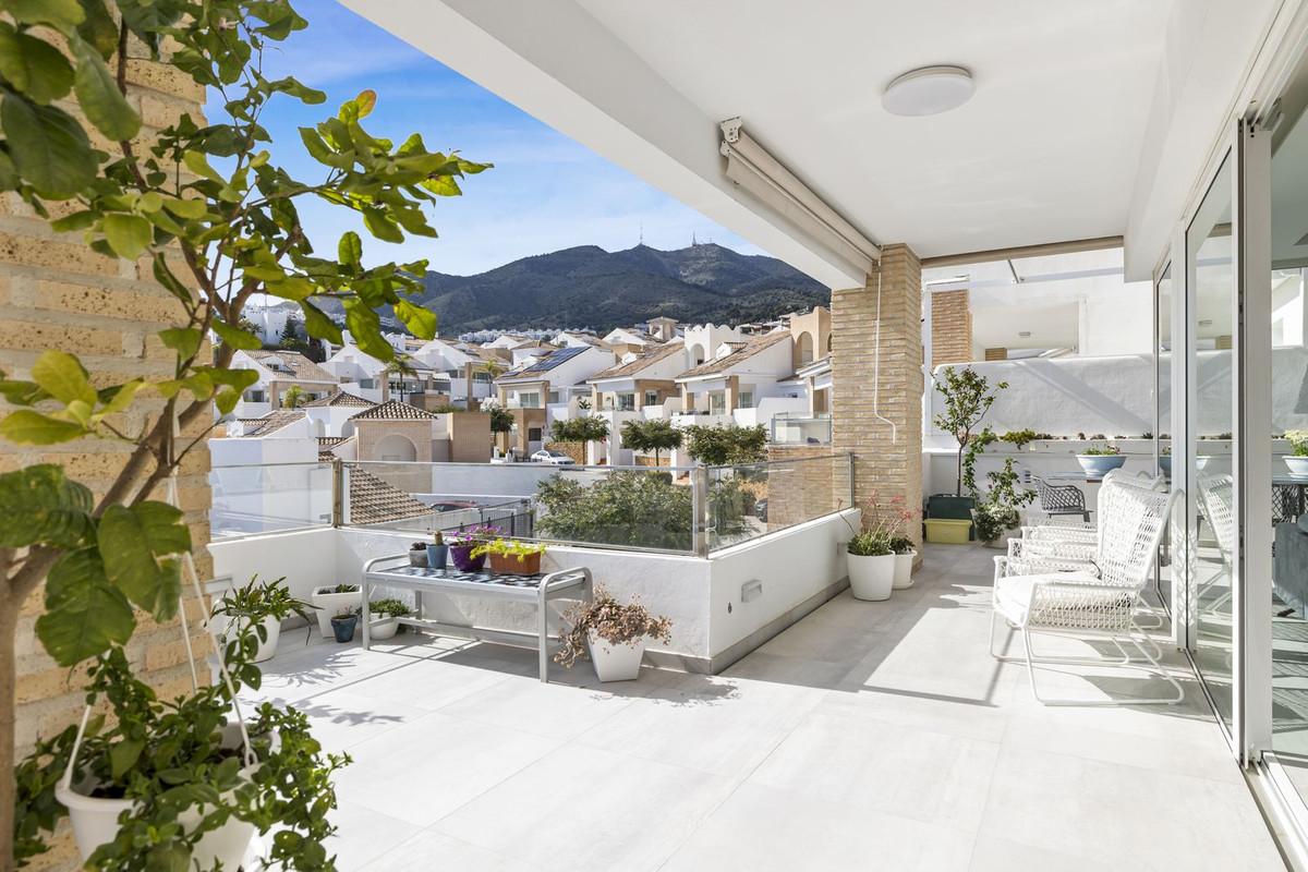 Villa for Sale in Benalmádena