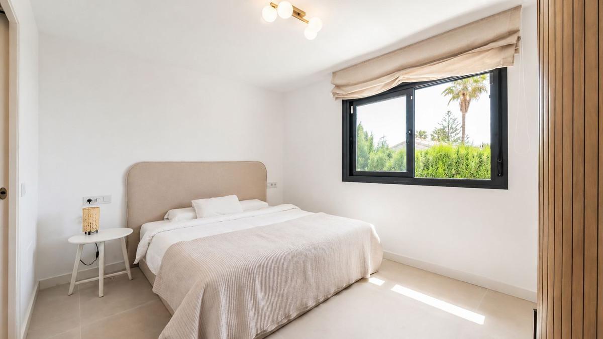 Villa for Sale in Benalmádena