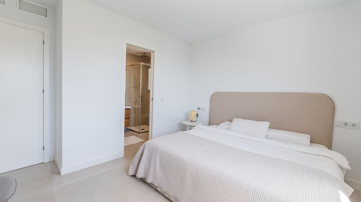 Villa for Sale in Benalmádena