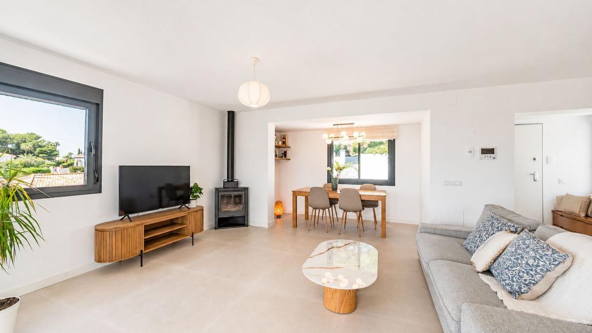 Villa for Sale in Benalmádena