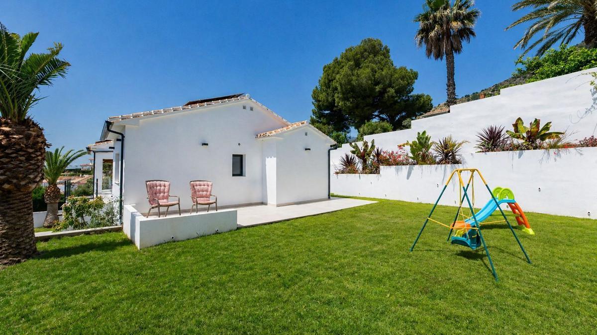 Villa for Sale in Benalmádena