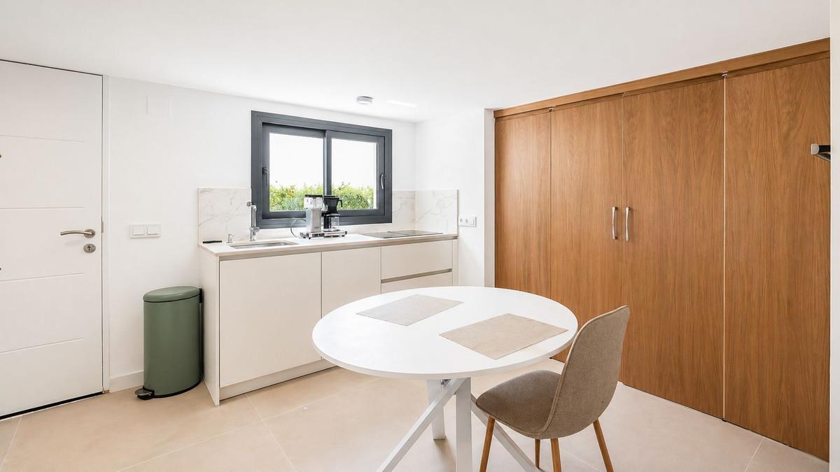Villa for Sale in Benalmádena