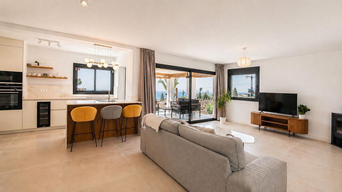 Villa for Sale in Benalmádena