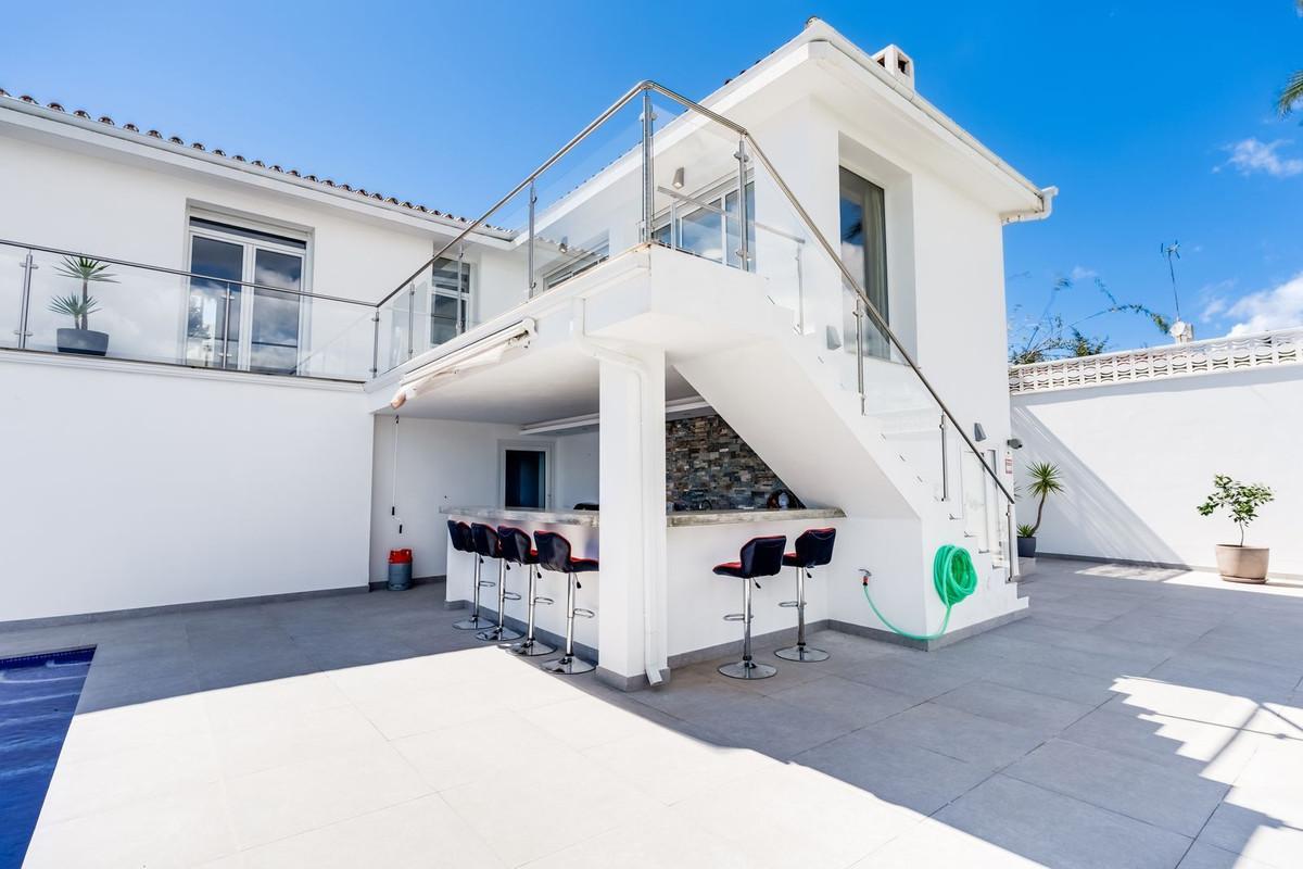 Villa for Sale in Estepona