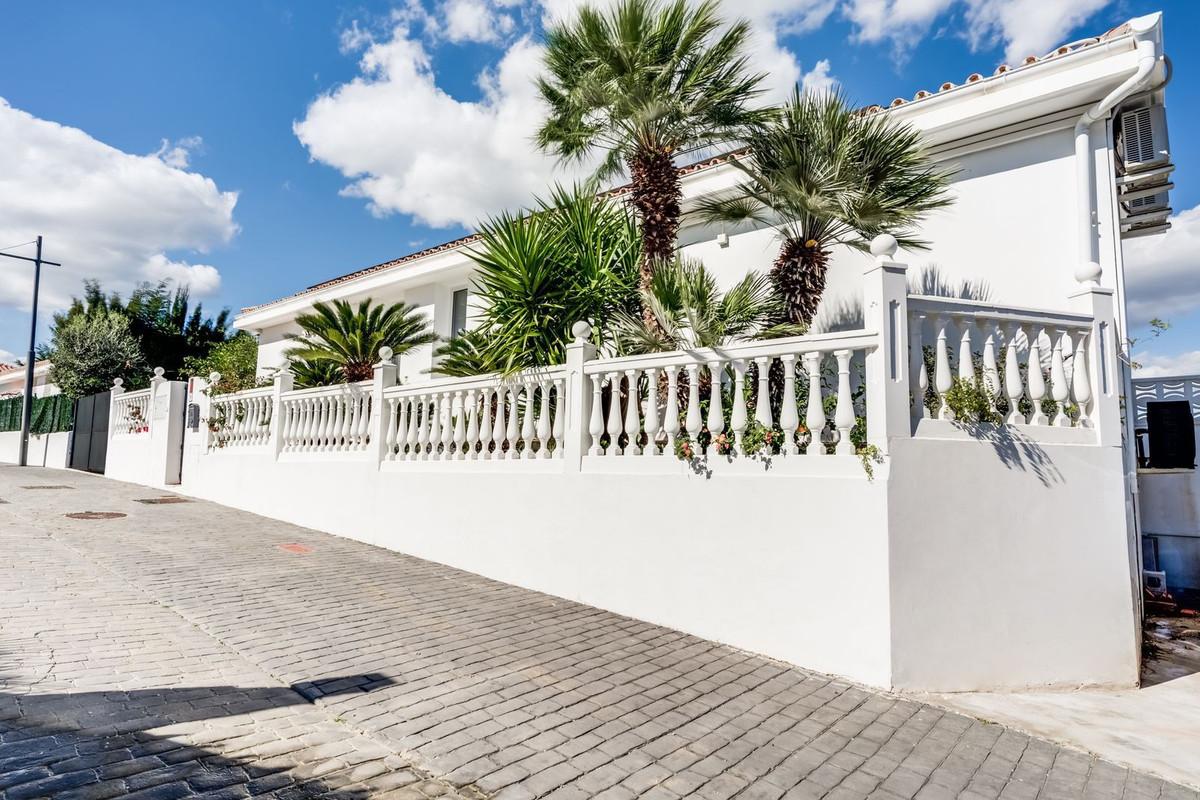 Villa for Sale in Estepona