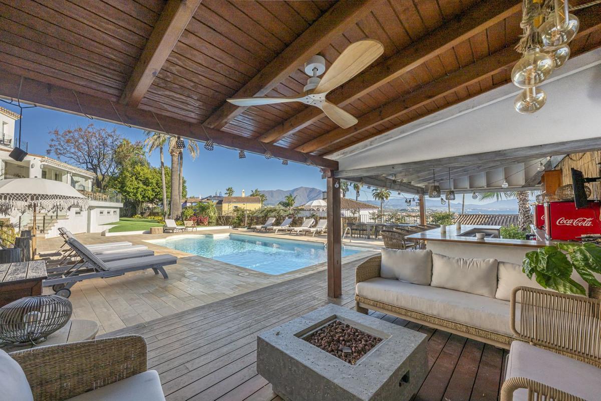 Villa for Sale in Manilva
