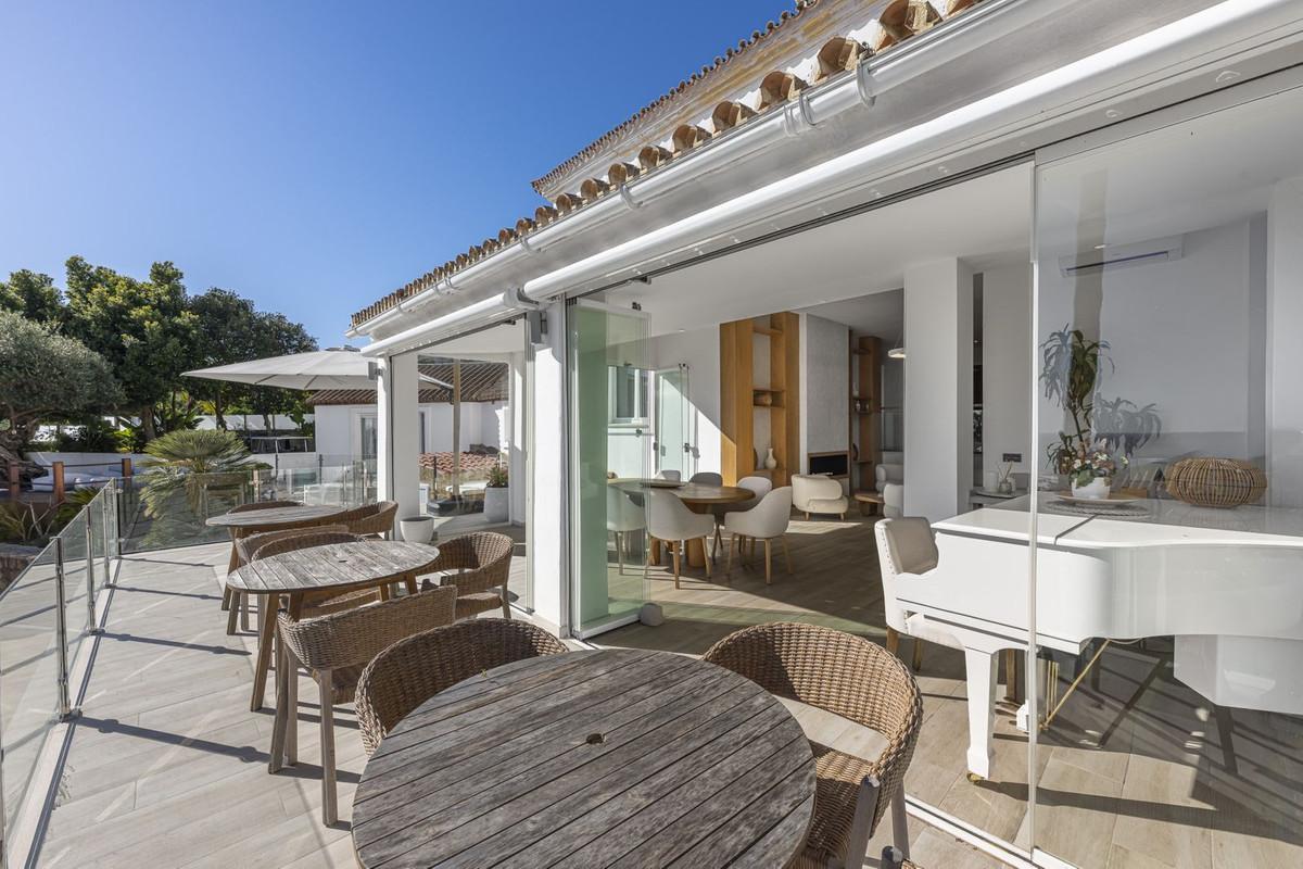 Villa for Sale in Manilva