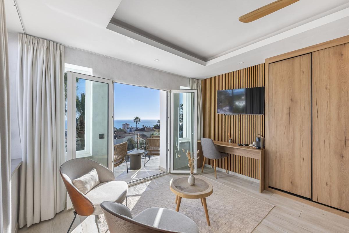 Villa for Sale in Manilva