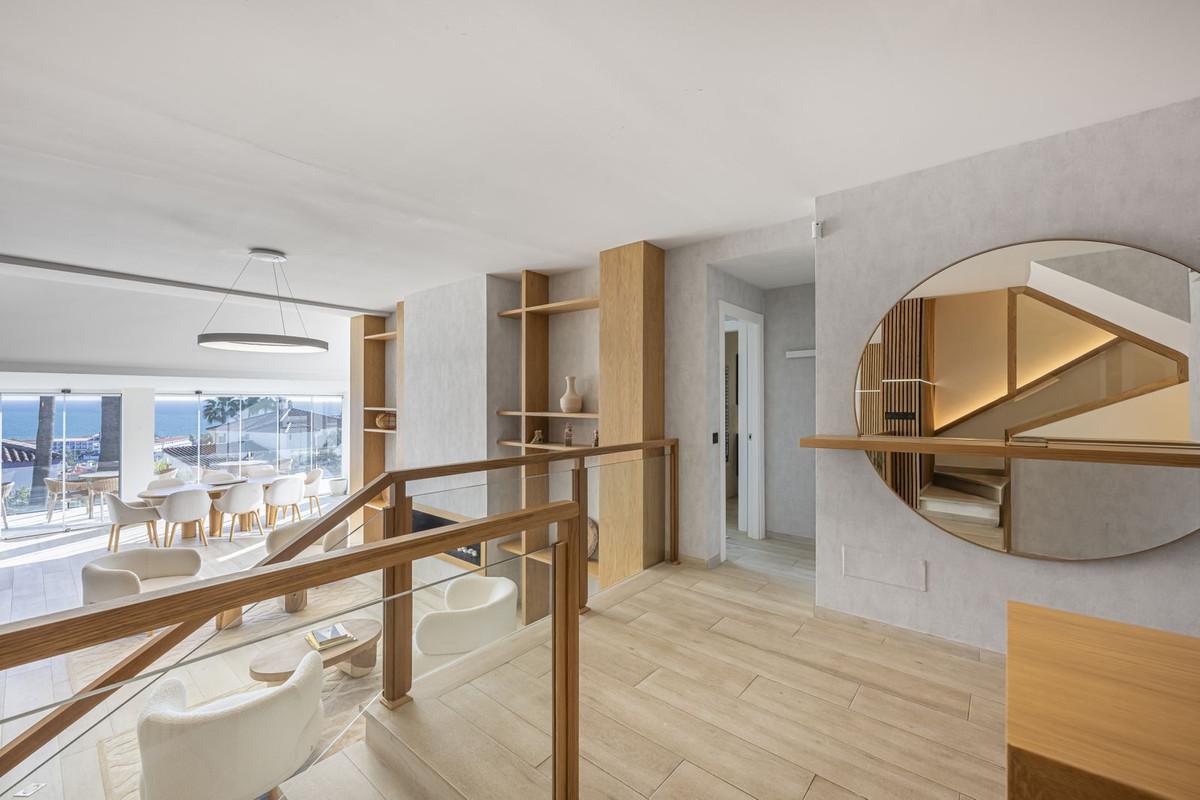 Villa for Sale in Manilva