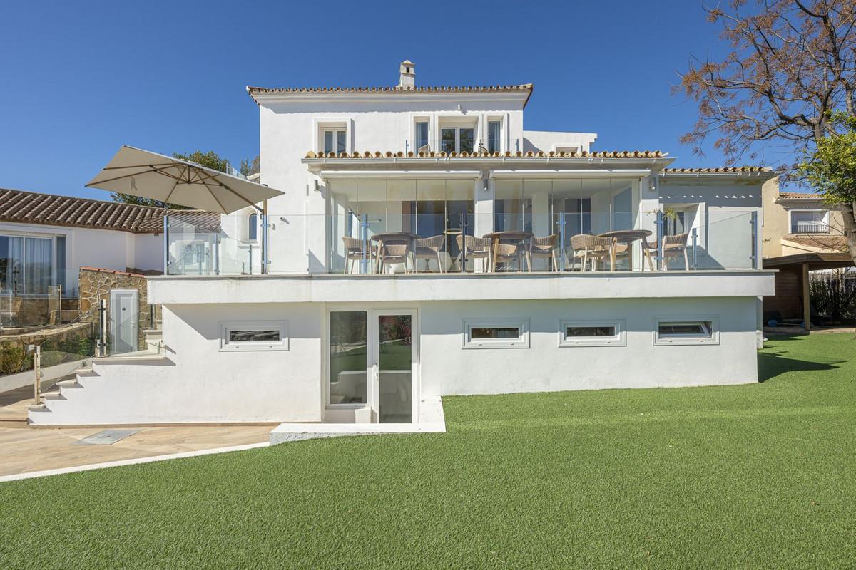 Villa for Sale in Manilva