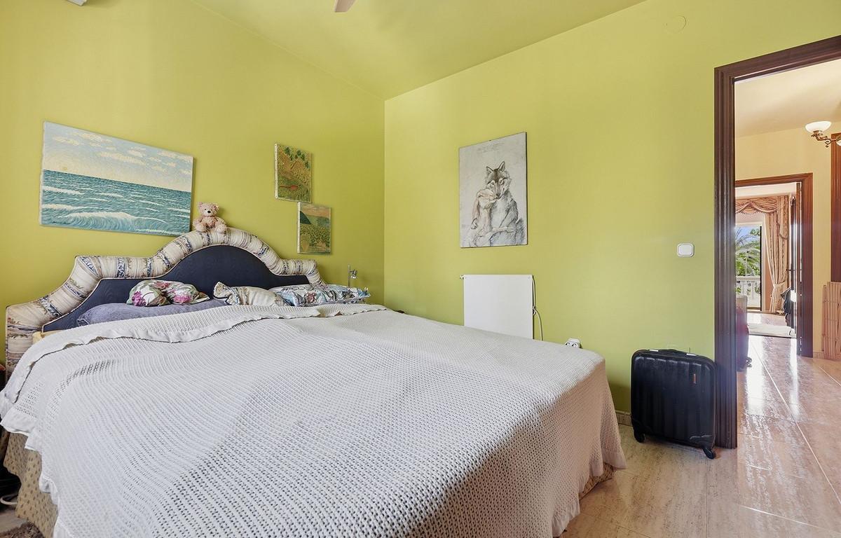 Terraced House for Sale in Benalmádena