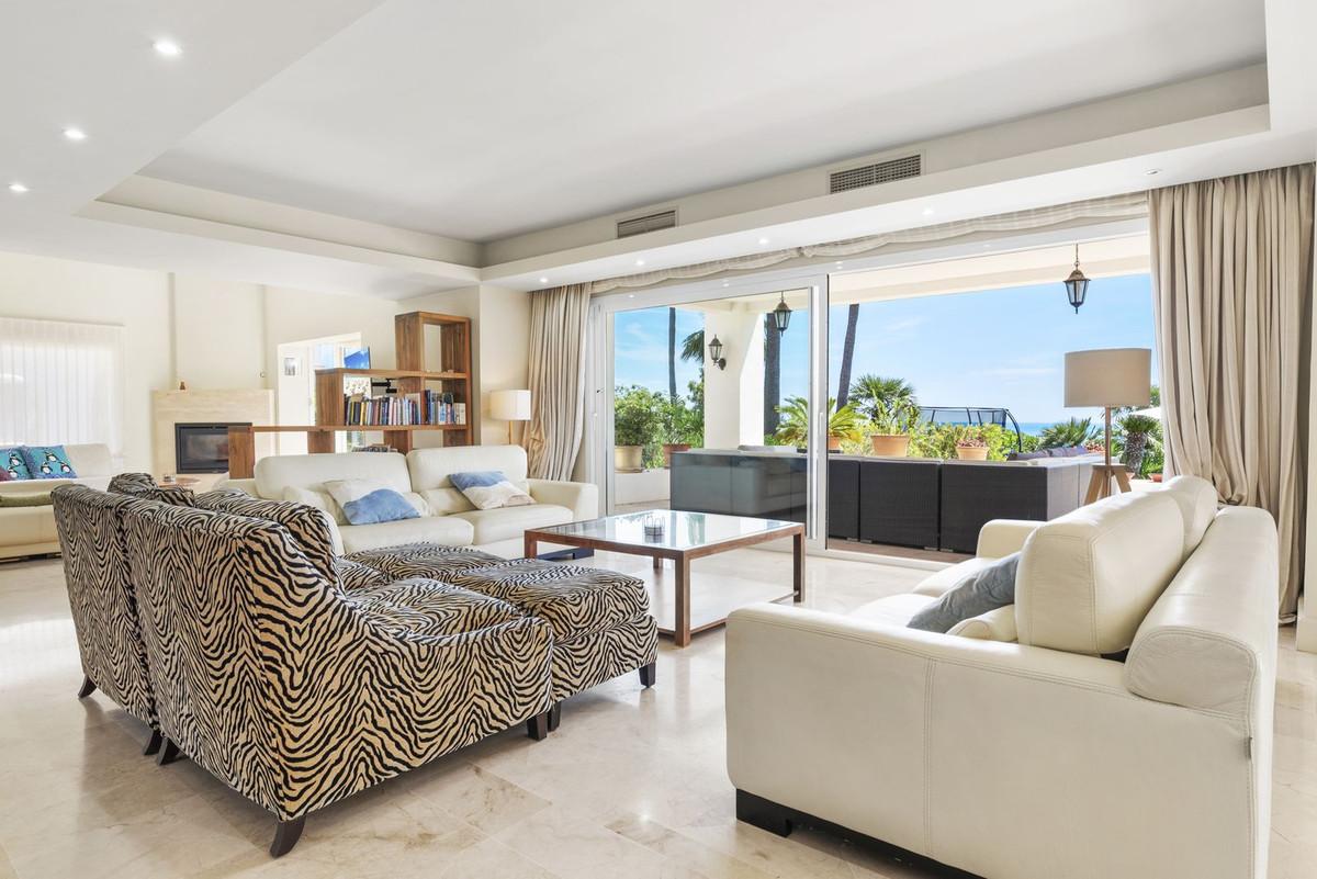 Villa for Sale in Manilva