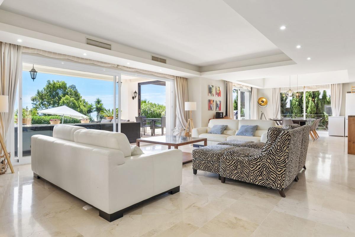Villa for Sale in Manilva