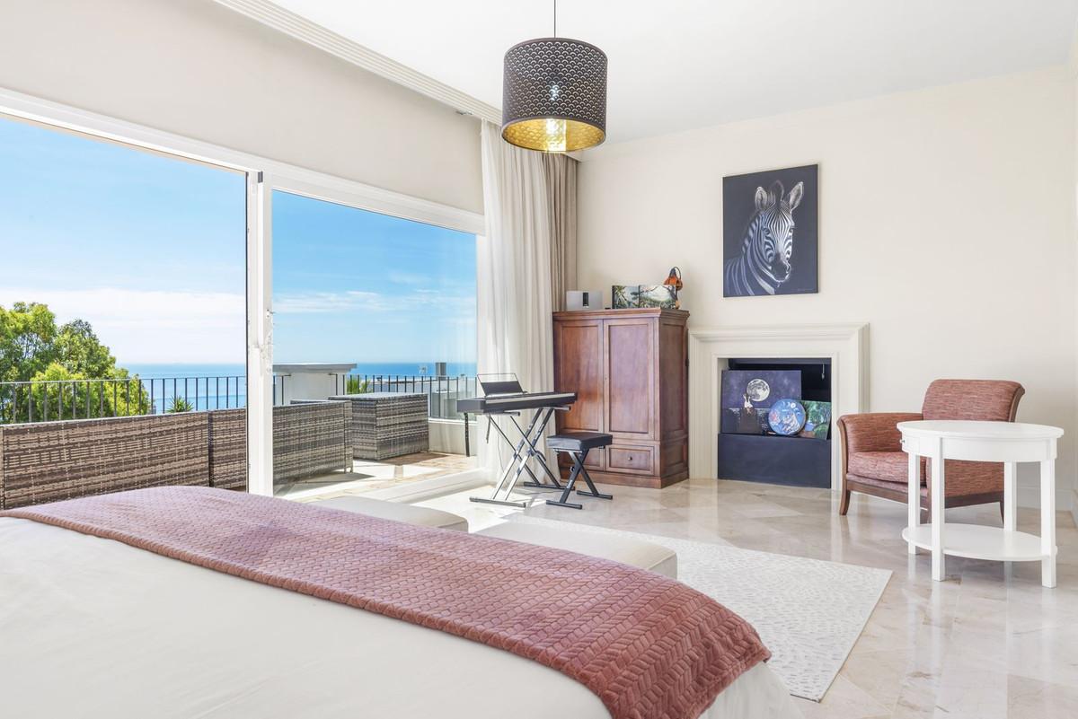 Villa for Sale in Manilva