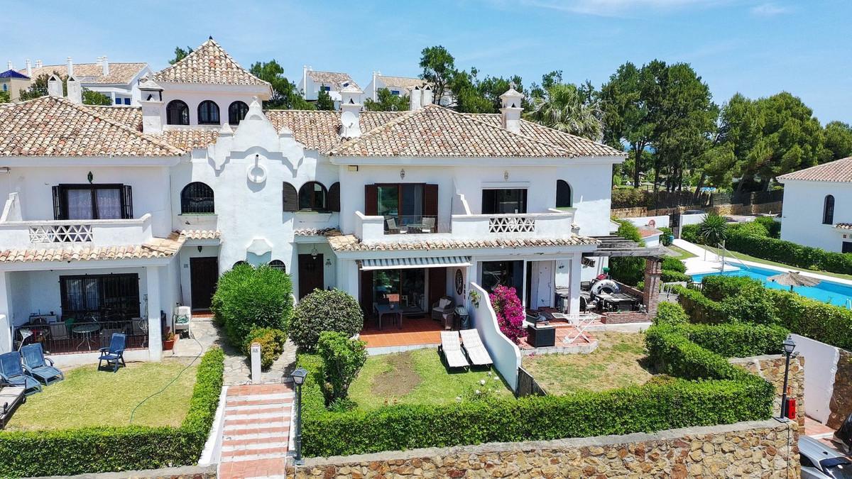 Semi-detached House for Sale in Manilva