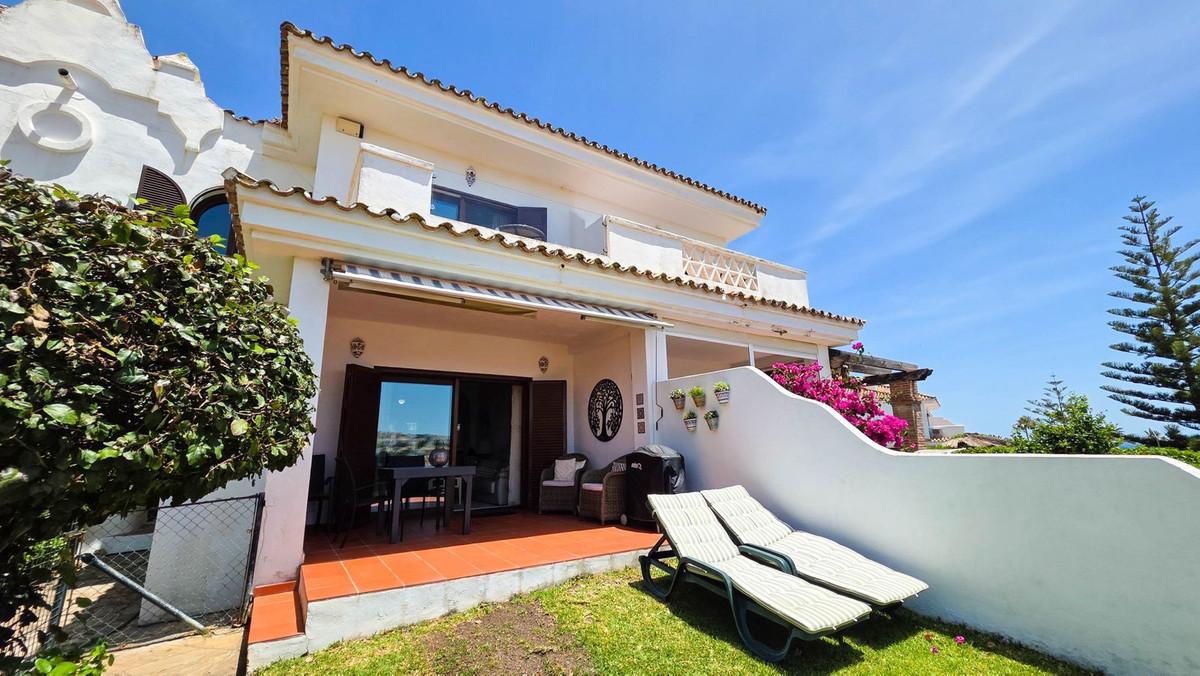 Semi-detached House for Sale in Manilva