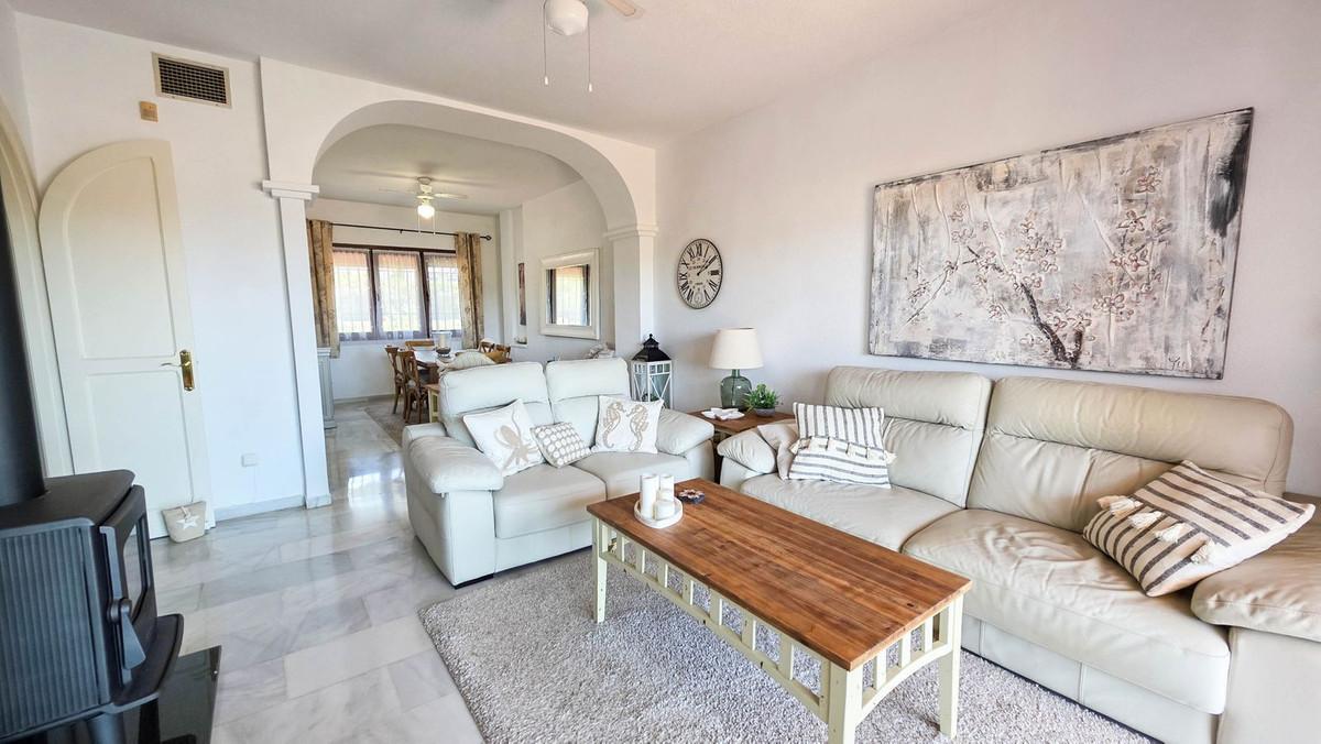 Semi-detached House for Sale in Manilva