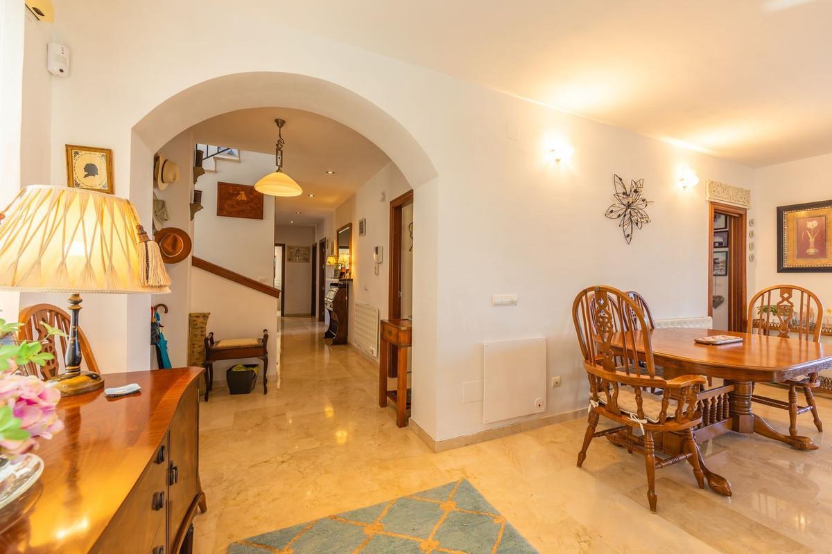 Villa for Sale in Manilva