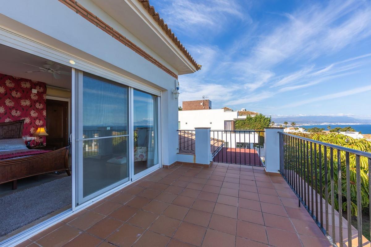Villa for Sale in Manilva