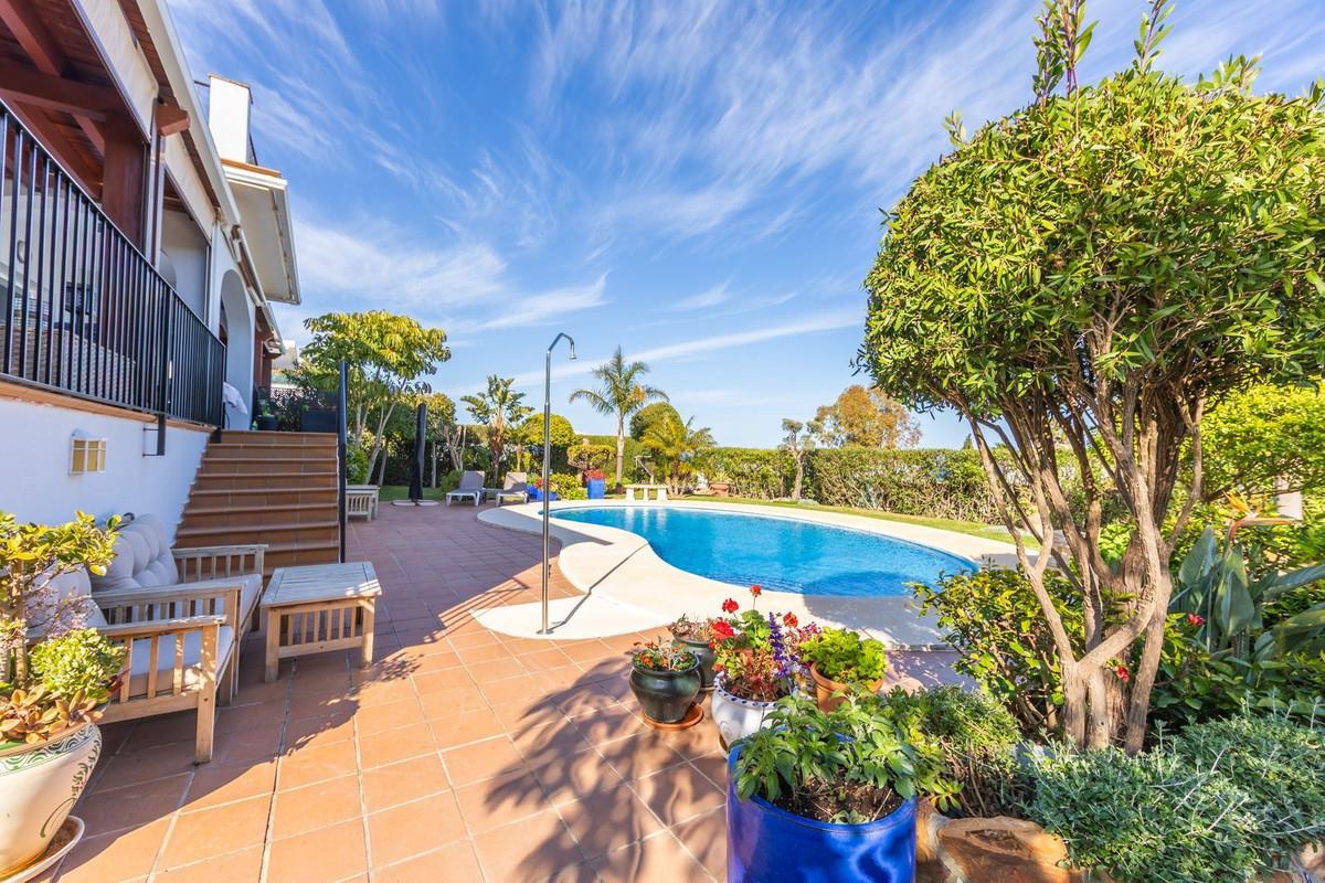 Villa for Sale in Manilva