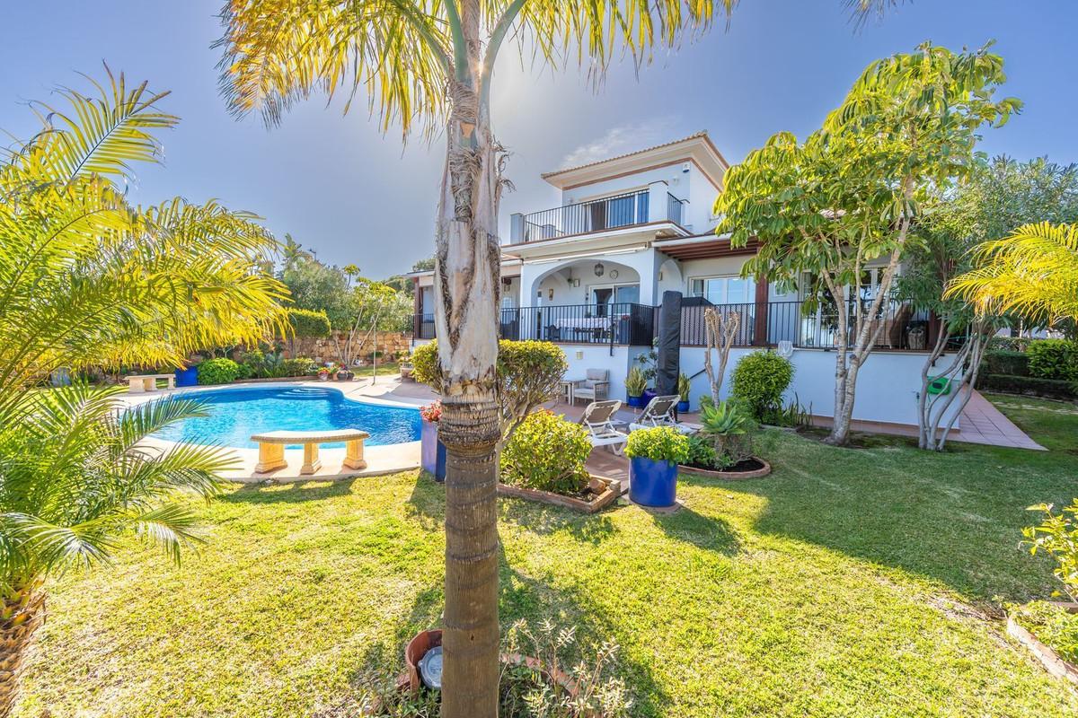 Villa for Sale in Manilva