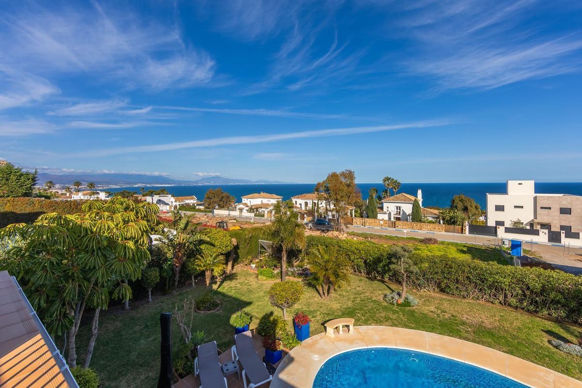 Villa for Sale in Manilva