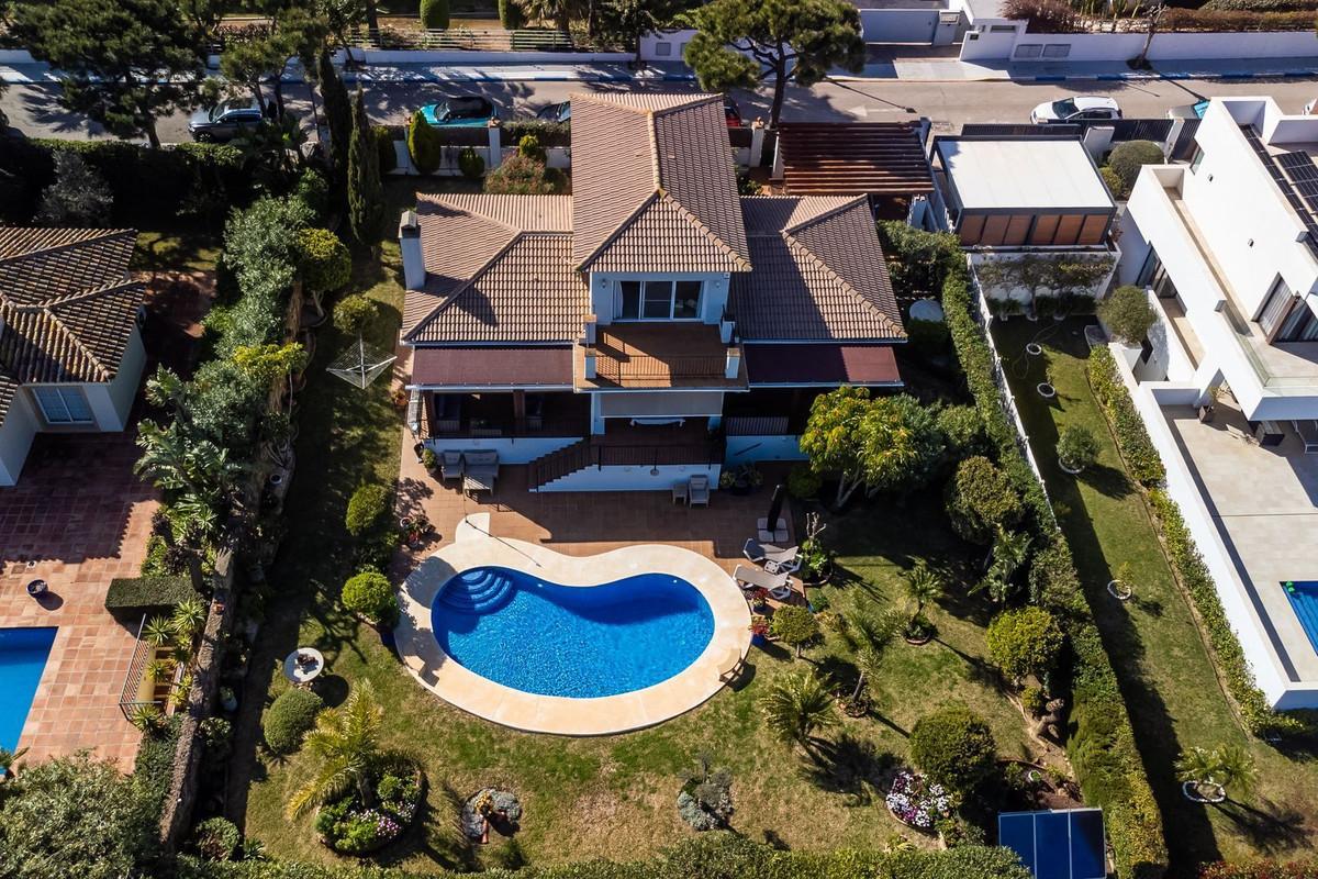 Villa for Sale in Manilva
