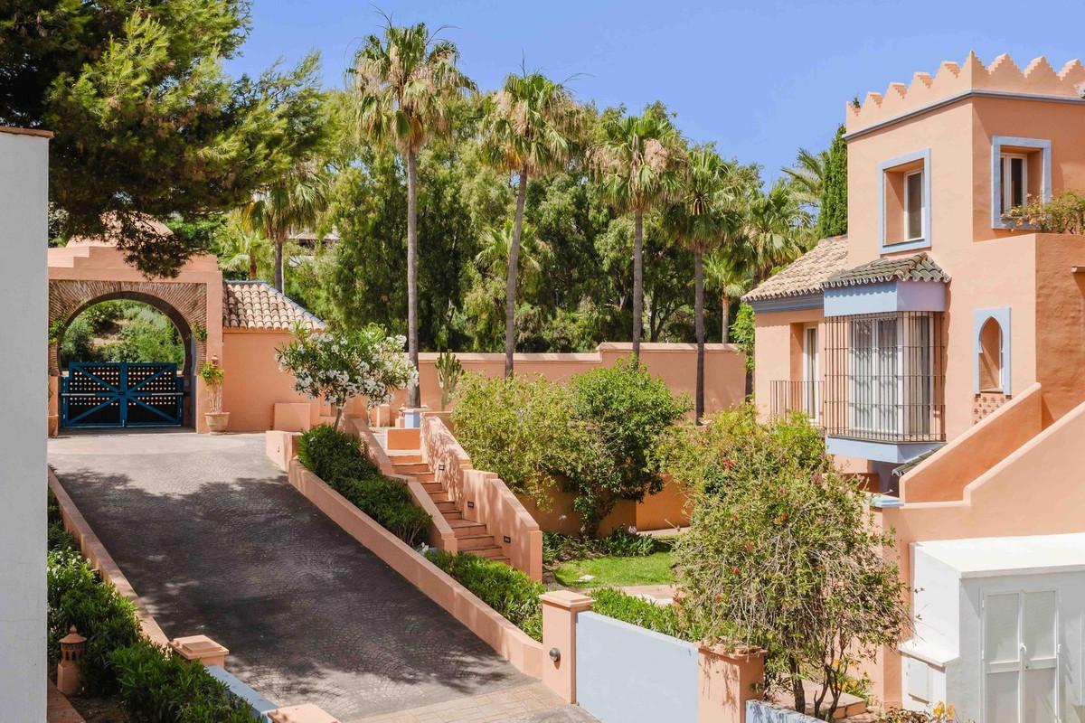 Apartment for Sale in Casares