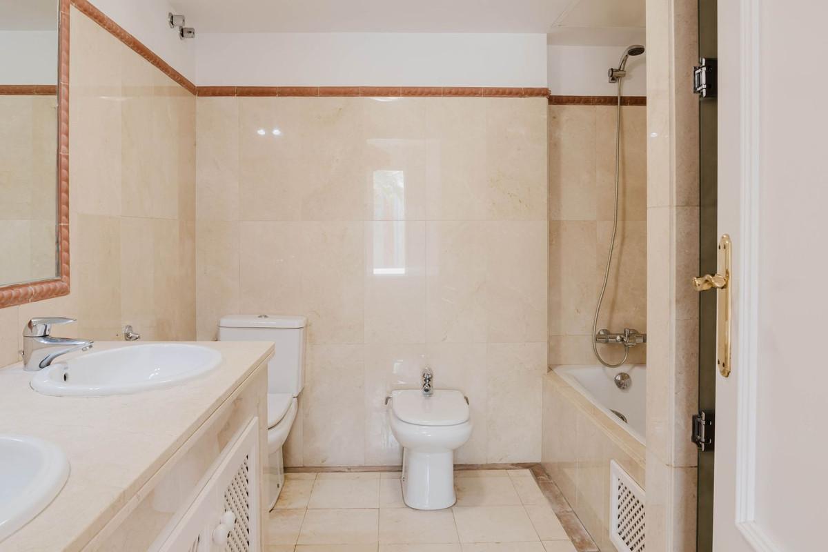 Apartment for Sale in Casares