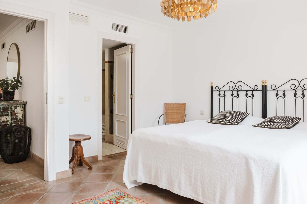 Apartment for Sale in Casares
