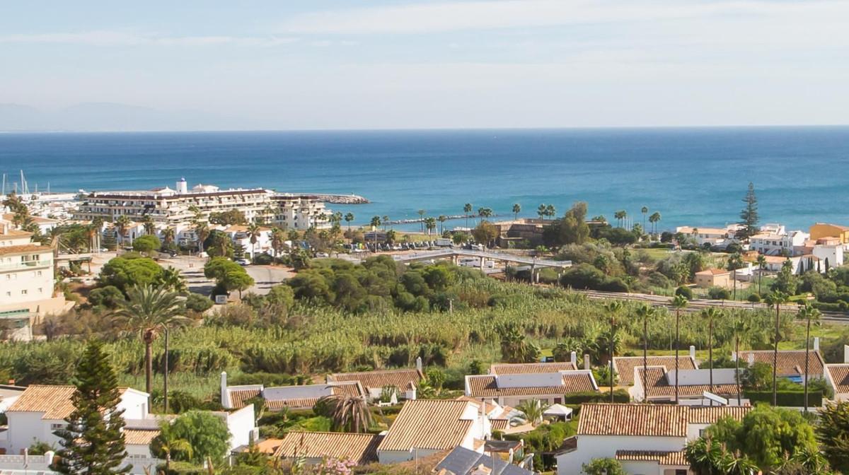 Penthouse for Sale in Manilva