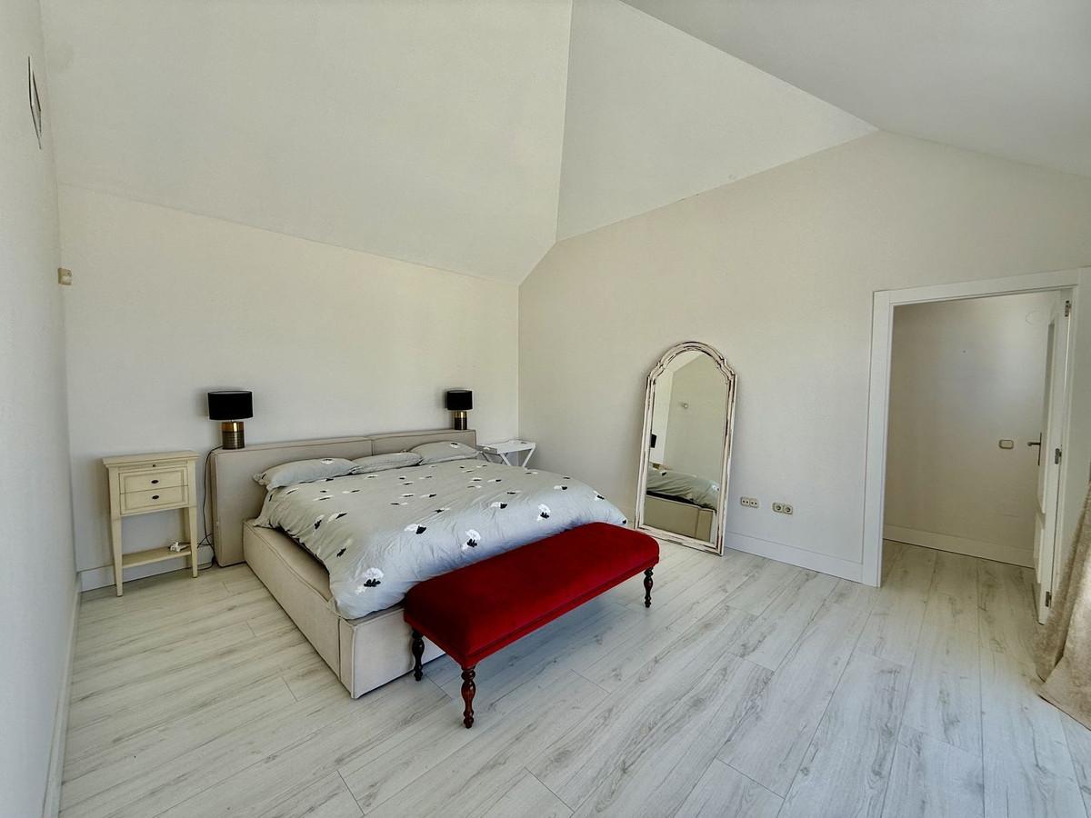 Penthouse for Sale in Casares