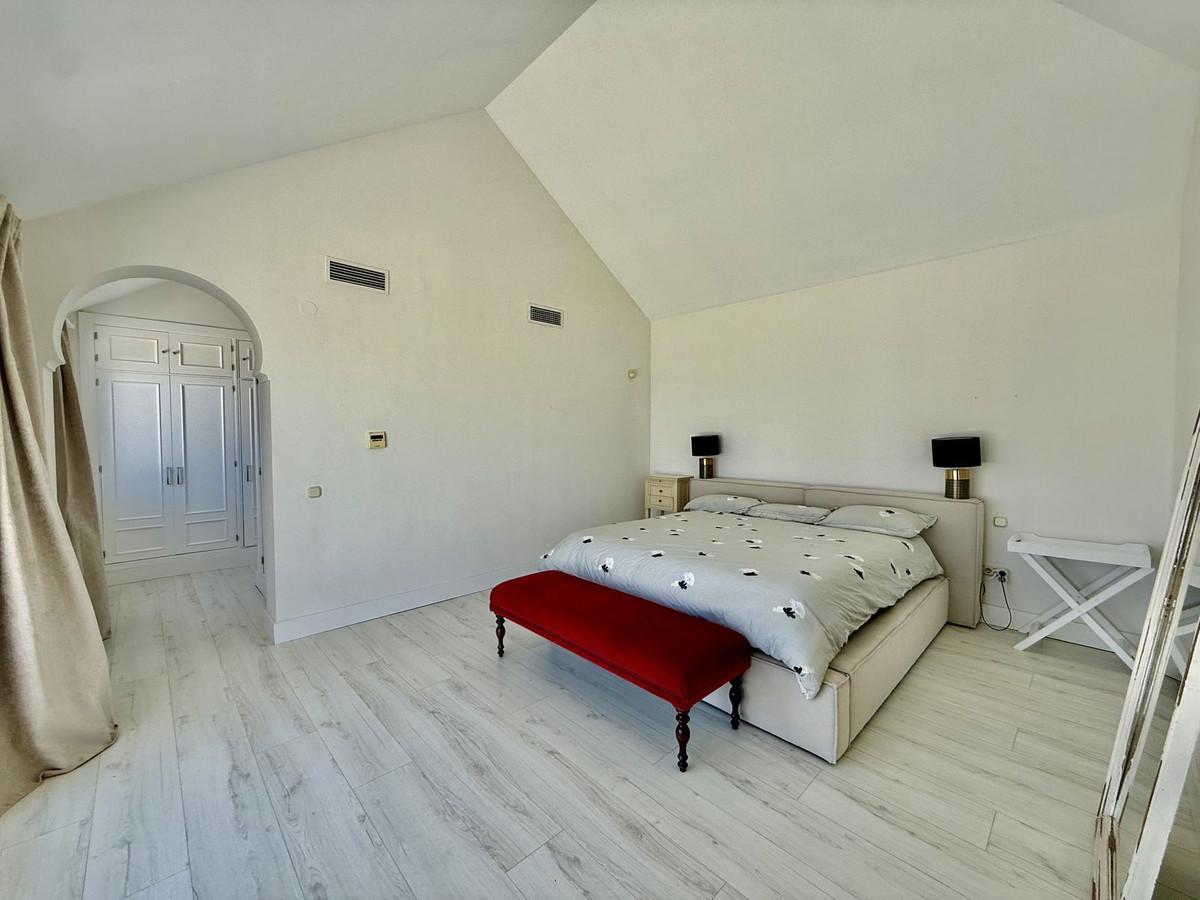 Penthouse for Sale in Casares