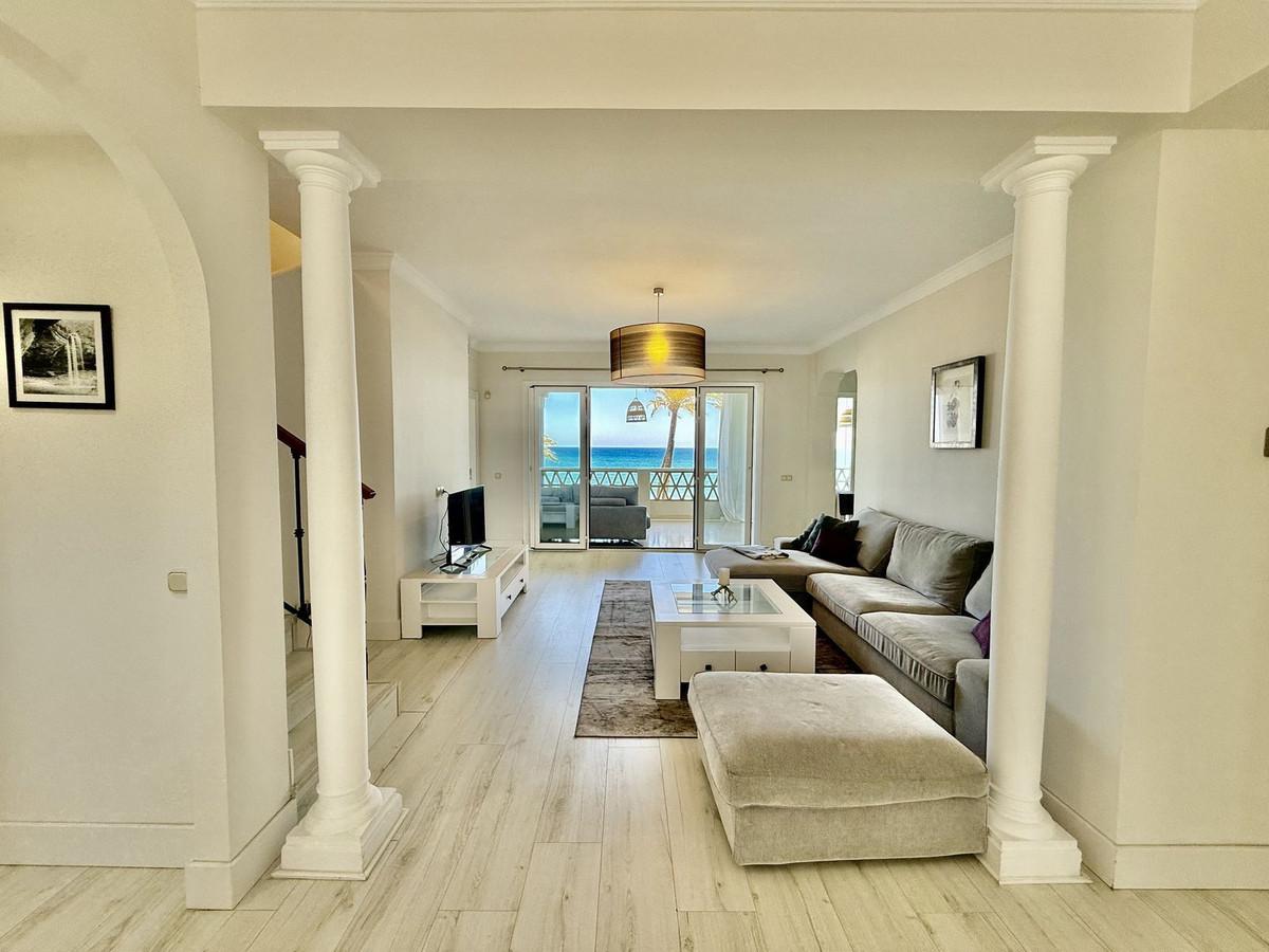 Penthouse for Sale in Casares
