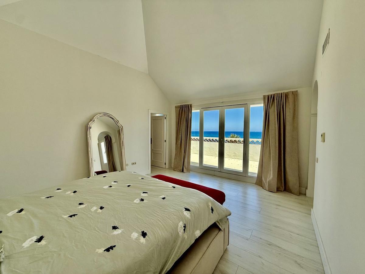 Penthouse for Sale in Casares