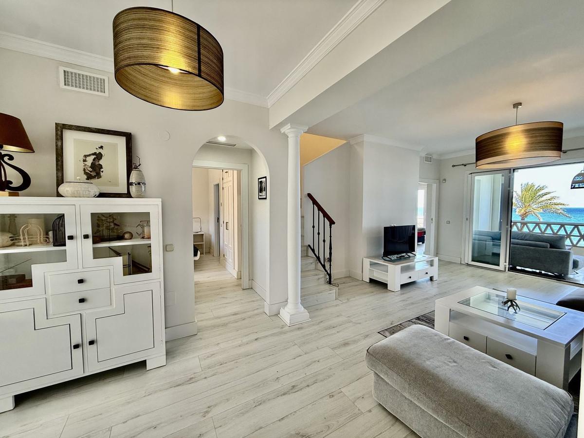 Penthouse for Sale in Casares