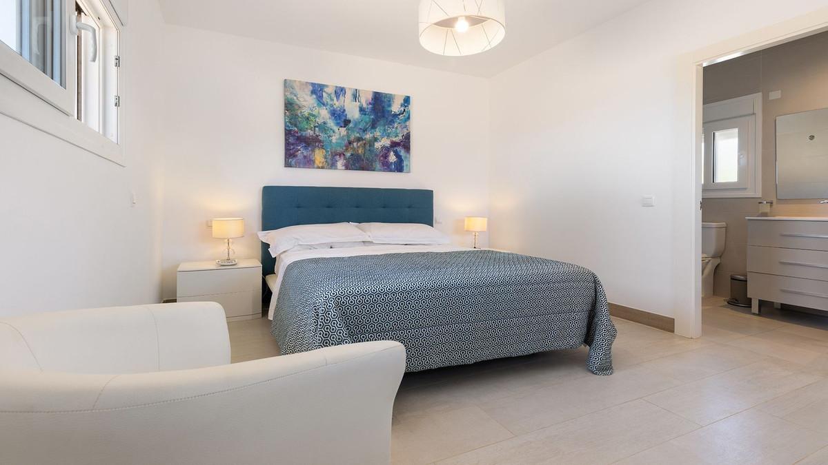Villa for Sale in Manilva