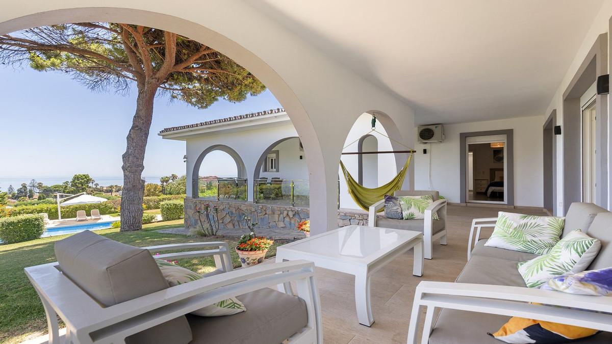 Villa for Sale in Manilva