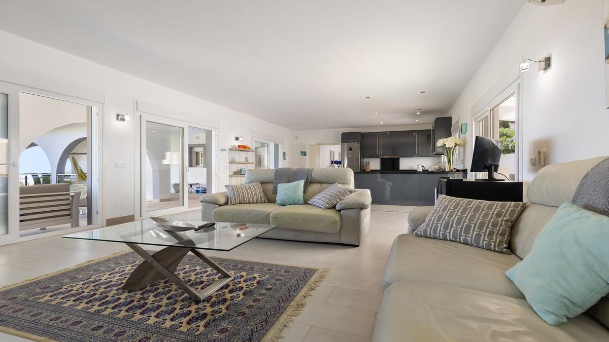 Villa for Sale in Manilva