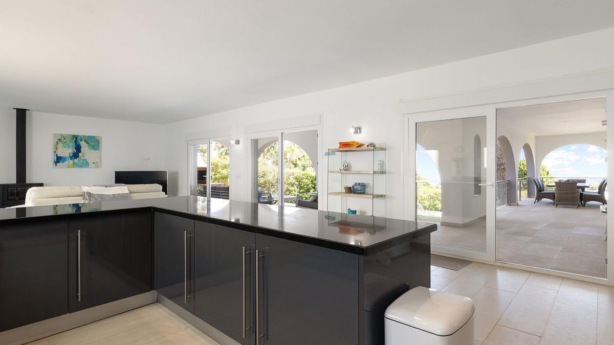 Villa for Sale in Manilva