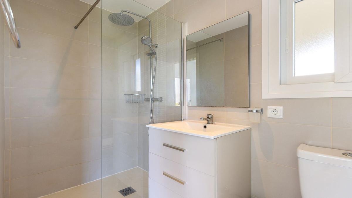 Villa for Sale in Manilva