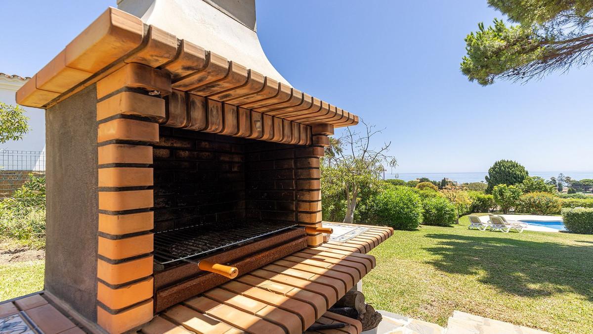 Villa for Sale in Manilva