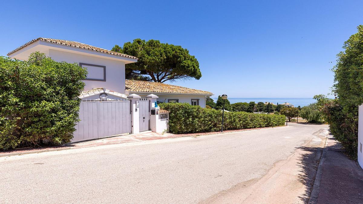 Villa for Sale in Manilva