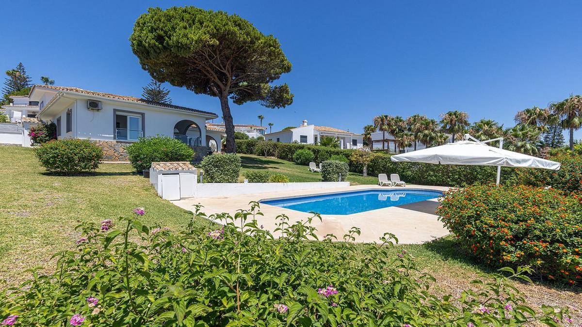 Villa for Sale in Manilva