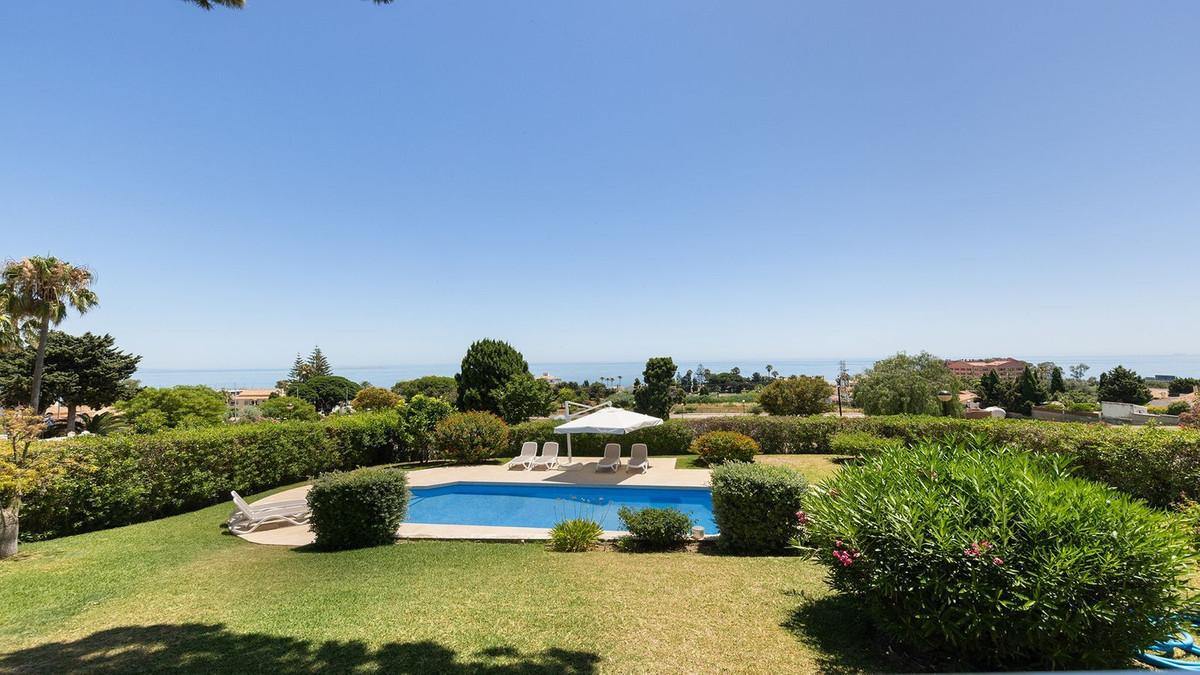 Villa for Sale in Manilva