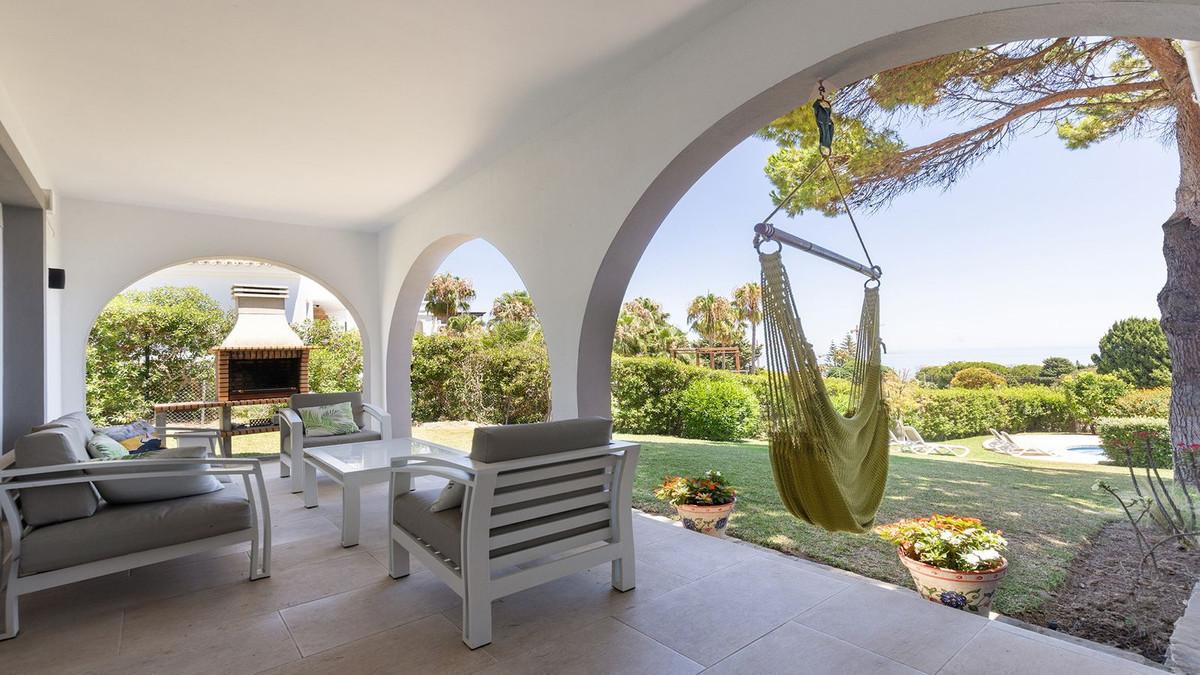 Villa for Sale in Manilva