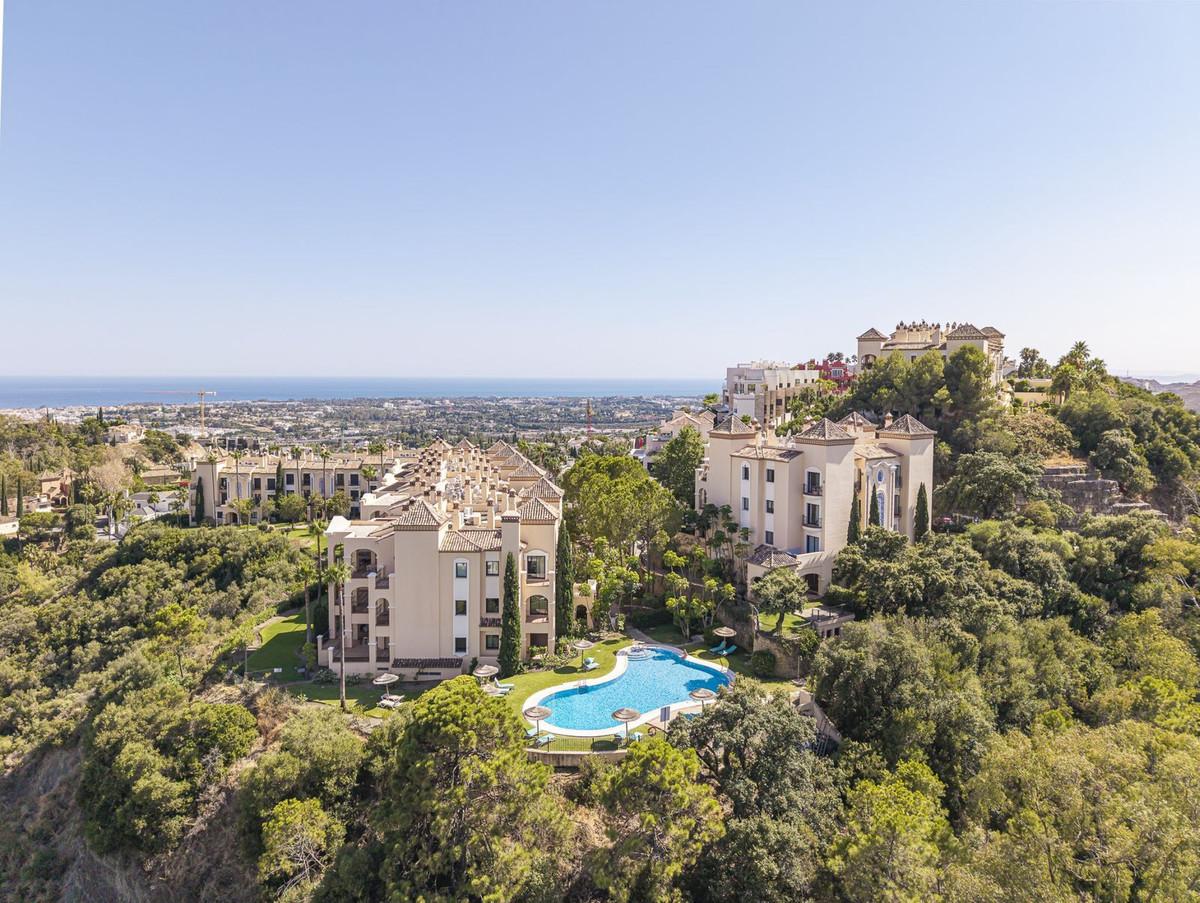 Penthouse for Sale in Benahavís